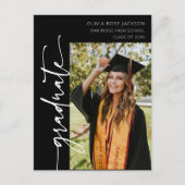 黒モダンタイポグラフィ写真卒業 案内ポストカード (正面)