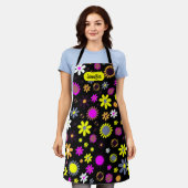 黒モダンフローラ エプロン (着用した状態)