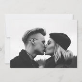 黒モダンミニマルと白の写真日付を保存 招待状 (裏面)