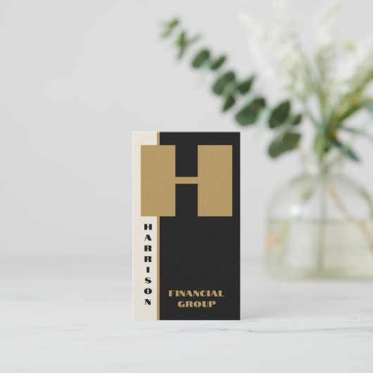 黒モダンミニマルモノグラム垂直QRコード 名刺 (スタンド正面)