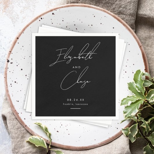 黒モダン字スタイリッシュ結婚名 スタンダードカクテルナプキン