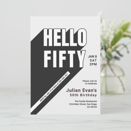 黒モダン白はっきりしたタイポグラフィ50誕生日 招待状 (スタンド正面)