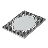 黒モダン白クローバーモノグラムの名 ノートパッド (回転)