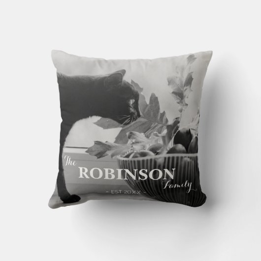 黒モダン白ファミリー名写真2 クッション (裏面)