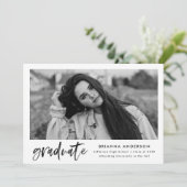 黒モダン筆スクリプト写真卒業 案内状 (スタンド正面)