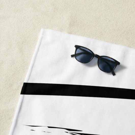 黒モダン線と白の線抽象芸術アート ビーチタオル (インサイチュ)