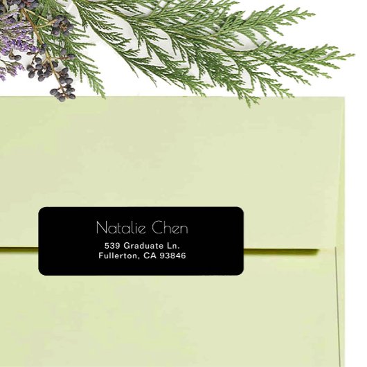 黒モダン色のエレガントフォント差出人住所ラベル ラベル