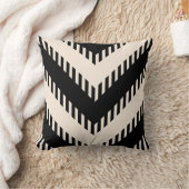 黒モダン色の灰色の幾何学的ストライプなパターン クッション (ブランケット)