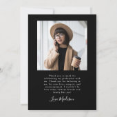 黒モダン金ゴールドアーチ卒業発表 招待状 (裏面)