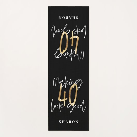 黒モダン金ゴールドタイポグラフィ40歳 ヨガマット (正面)