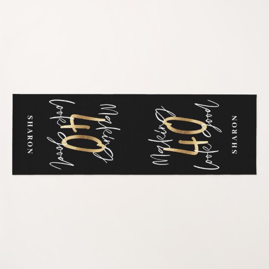 黒モダン金ゴールドタイポグラフィ40歳 ヨガマット (正面(横))