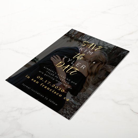 黒モダン金ゴールド結婚写真救の日付 箔招待状 (回転した状態)