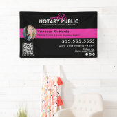 黒モダン&ピンク公証人公共イベントディスプレイQR 横断幕 (インサイチュ)