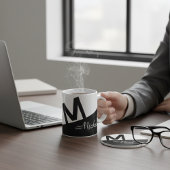 黒モノグラムのスタイリッシュ色と白のブロック コーヒーマグカップ