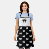 黒モノグラムの白カニエプ航海のロ エプロン (着用した状態)