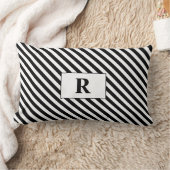 黒モノグラムの/白ストライプ色 ランバークッション (ブランケット)