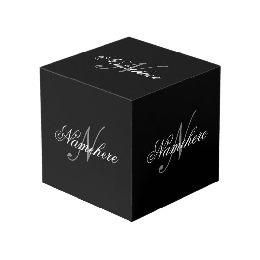 黒ユニークパーソナライズされた名モノグラム フォトキューブ (正面アングル)