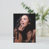 黒ランジェリーポストカード付きセクシーな女性モデル ポストカード (スタンド正面)