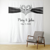 黒リボンシルバー白鳥の結婚式バックドロップ タペストリー (インサイチュ)