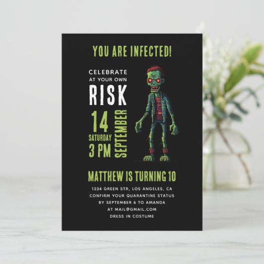 黒不気味おもしろいゾンビ子供の誕生日パーティー 招待状 (スタンド正面)