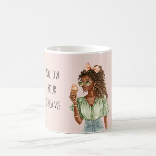 黒人の女の子もも色のリボンのアイスクリームコーン コーヒーマグカップ (中央)