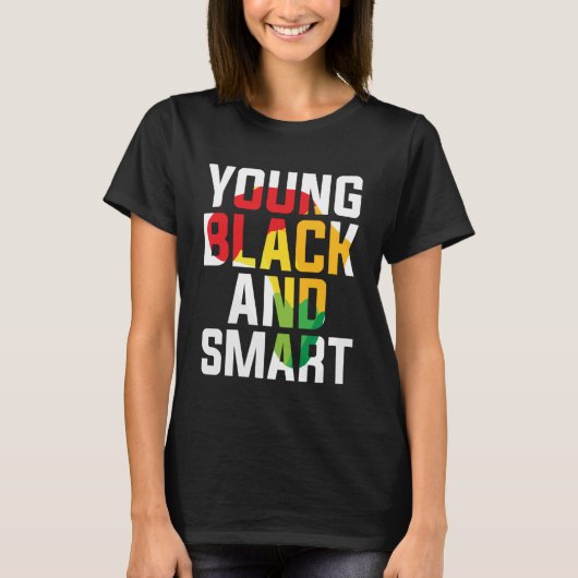 黒人の若者と私頭が切れるは強いアフリカの女王である Tシャツ (正面)