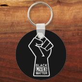 黒人命は問題、拳の戦い、BLM キーホルダー (正面)