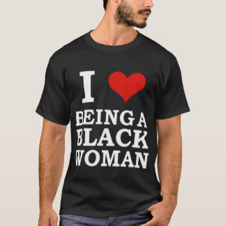 黒人女性であることを愛しています Tシャツ