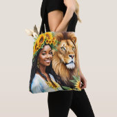 黒人女性ひまわりの花と獅子獅子レオ トートバッグ (クローズアップ)