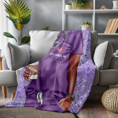 黒人女性ナースドクターインパープルスクラブ シェルパブランケット