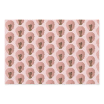 黒人女性，ピンクアフロ，ナチュラルヘア，ピンク