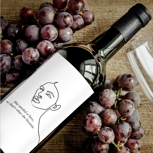 黒人彼女ミニマルはヒーローのインスピレーションの女の子になった ワインラベル