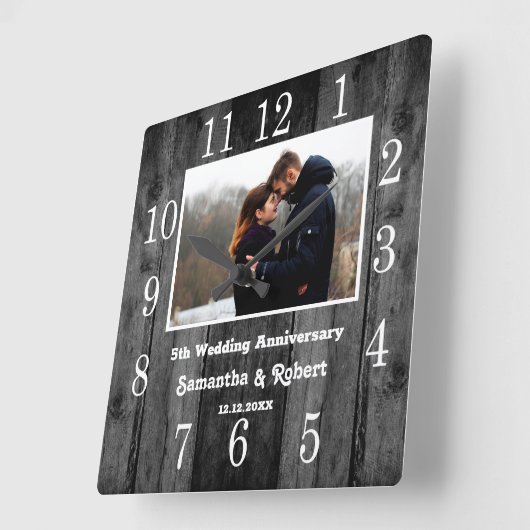 黒動揺して木5周年の写真 スクエア壁時計 (傾斜)