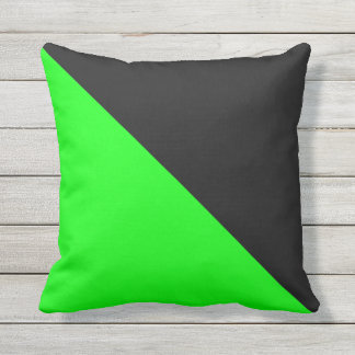 黒及びネオン緑の対角線割れた色の枕 アウトドアクッション