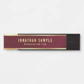 黒及びブルゴーニュ赤グラマー金ゴールドカラー文字 サインプレート (正面)