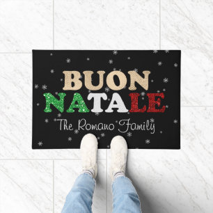 黒地にイタリア風クリスマスの「Buon Natale」ファミリーネーム入り ドアマット