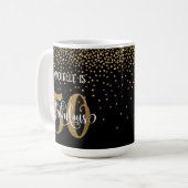 黒地にゴールドの紙吹雪と「50 & Fabulous」 コーヒーマグカップ (正面左)