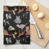 黒地に猫と犬のパターン柄 キッチンタオル (四つ折り)