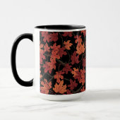 黒地に紅葉したカエデの葉 マグカップ (左)