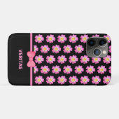 黒地に美しいピンクの花と名前のテキスト Case-Mate iPhoneケース (裏面(横))