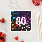 黒地に虹色のドット 80歳の誕生日 スタンダードカクテルナプキン (インサイチュ)