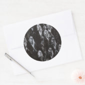 黒地に見える白身化石 ラウンドシール (封筒)