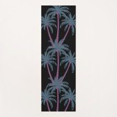 黒地のモダンパームツリー ヨガマット (正面)