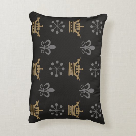 黒壁紙の金の冠、継ぎ目のない模様 アクセントクッション (裏面(縦))