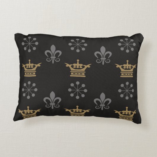 黒壁紙の金の冠、継ぎ目のない模様 アクセントクッション (裏面)