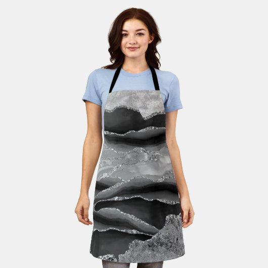 黒大理石瑪瑙金ゴールドグリッター釉薬 エプロン (着用した状態)