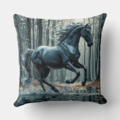 黒威厳のある馬イン華美オーナメント クッション (裏面)