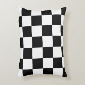 黒市松模様に白 アクセントクッション (正面(垂直))