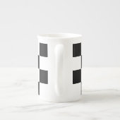 黒市松模様に白 ボーンチャイナマグカップ (裏面)