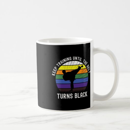 黒帯になるまで訓練を続けろ 空手Tシャツ コーヒーマグカップ (右)